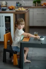 TEGA BABY SET DJEČJEG NAMJEŠTAJA ( STOL I 2 STOLICE ) TEGGI MULTIFUN - GRAPHITE/MUSTARD - Slika 2