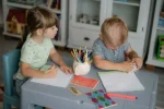 TEGA BABY SET DJEČJEG NAMJEŠTAJA ( STOL I 2 STOLICE ) TEGGI MULTIFUN - GRAPHITE/MUSTARD - Slika 5