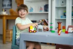 TEGA BABY SET DJEČJEG NAMJEŠTAJA ( STOL I 2 STOLICE ) TEGGI MULTIFUN - GREY/PINK - Slika 4