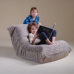 PLUSH NEST Ergonomska dječja ležaljka MOONI, roza, Puffy Lamell - Slika 2