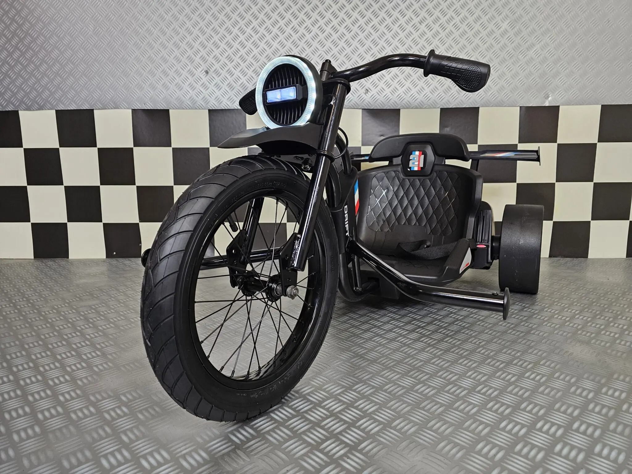 Elektrische-kinder-trike-24-volt.jpg Električni dječji tricikl 24 volta crne boje - Slika 1